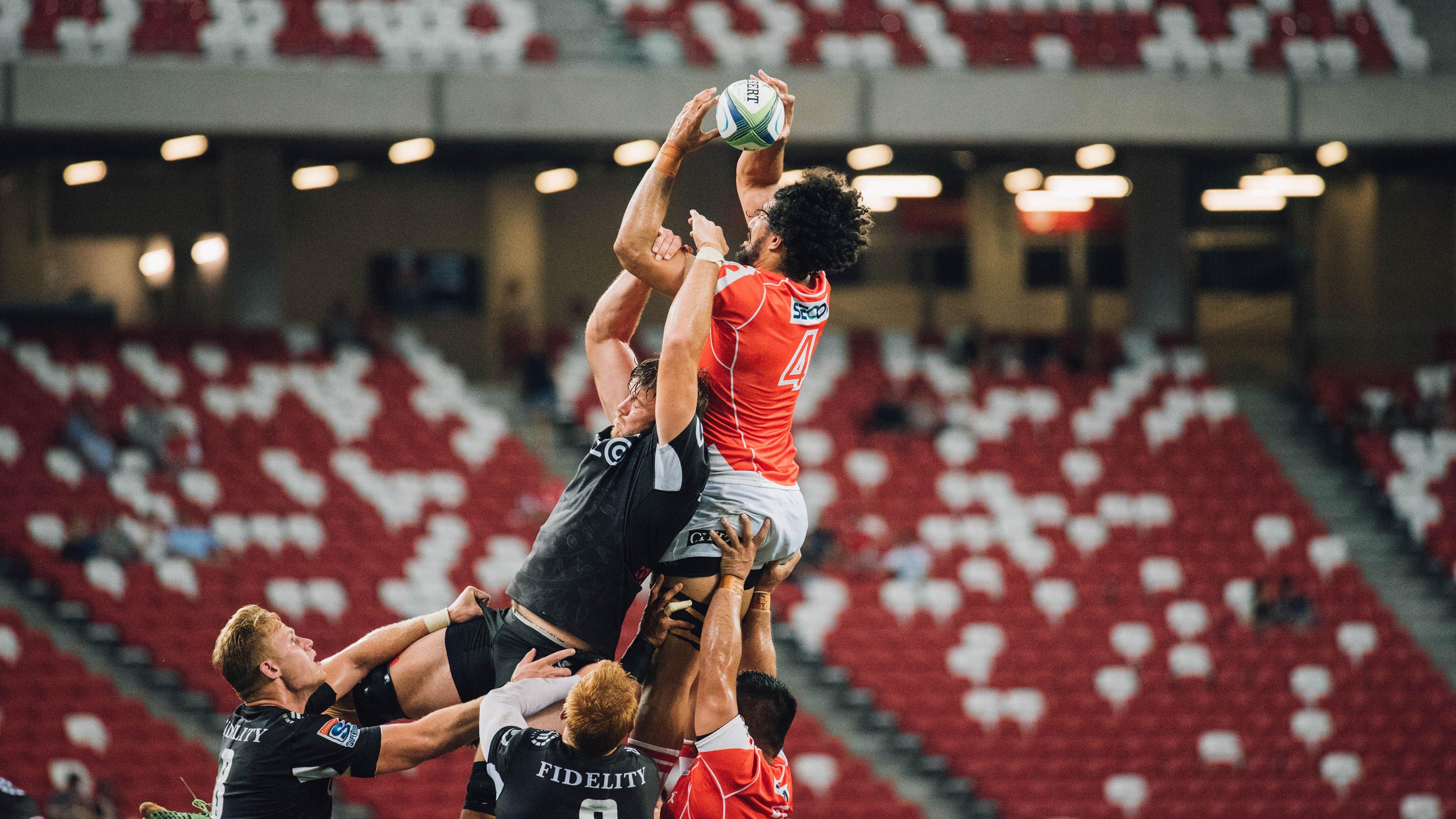 卡椒组合解除隔离强势回归 合砍50分助快艇轻取对手豪取连胜