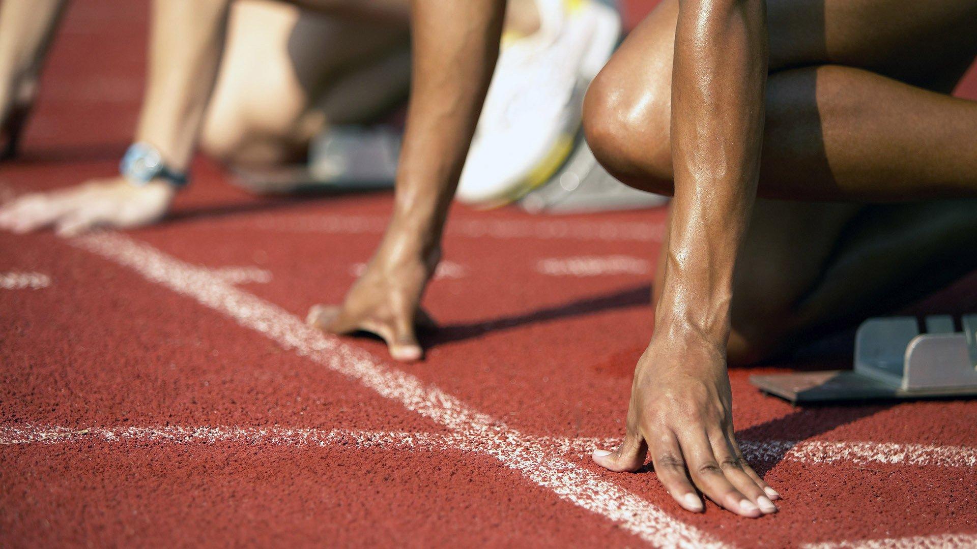 新生代风暴，卡斯尔揭示马刺进攻哲学，全民持球时代降临圣城？