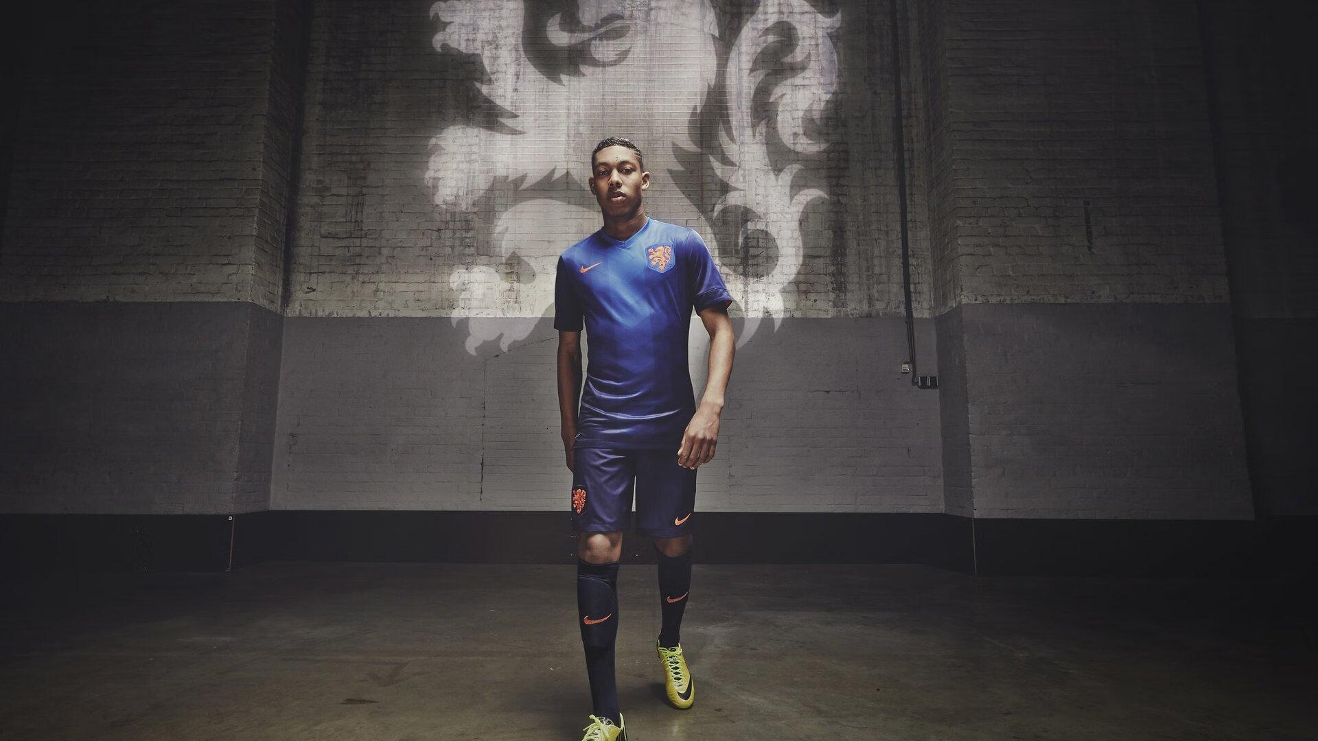 拒绝爆冷！夺冠热门6-2逆转登顶，意甲榜首之争再掀狂澜